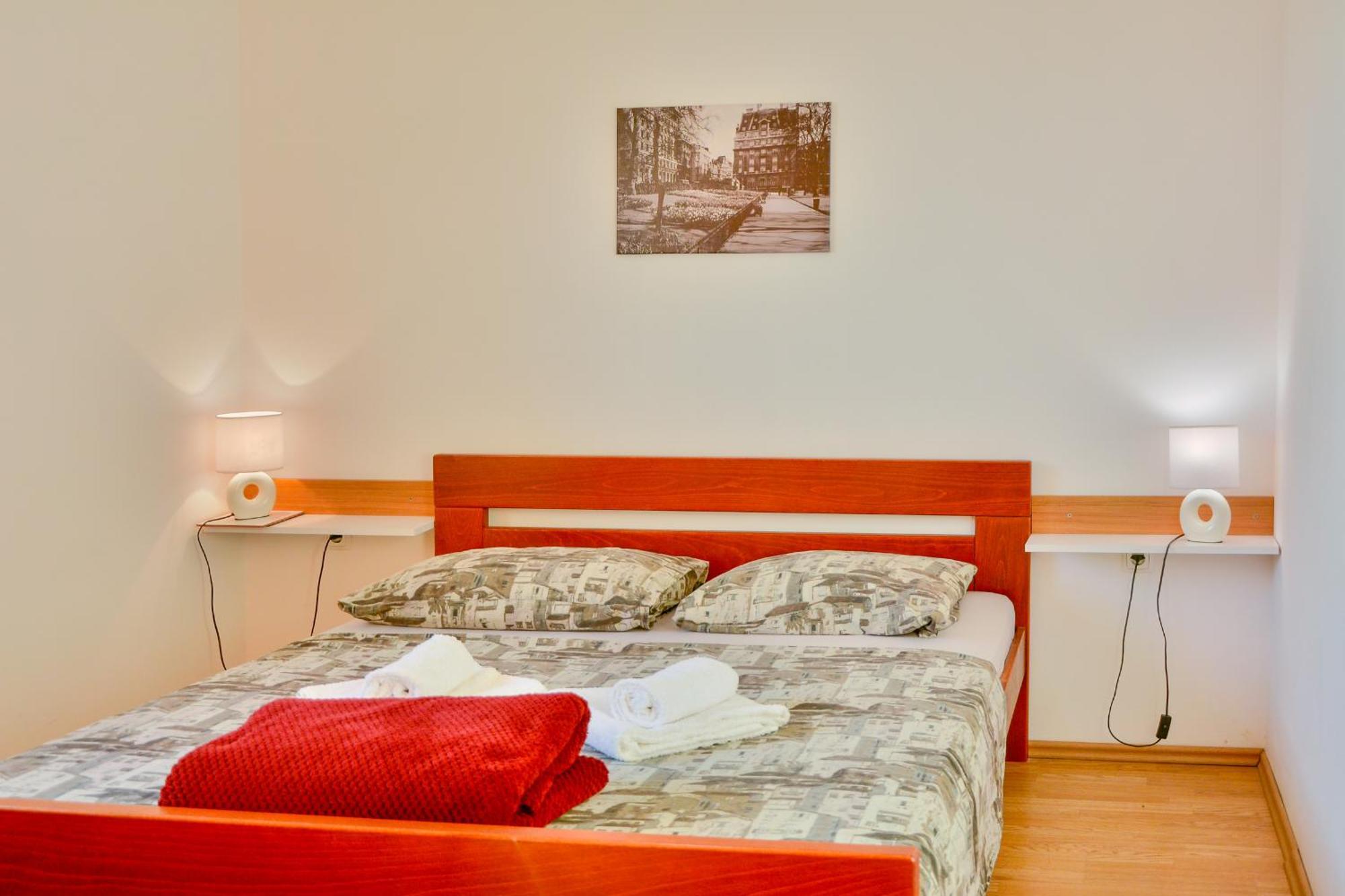 Sea View Apartment สเวติยูไร ภายนอก รูปภาพ