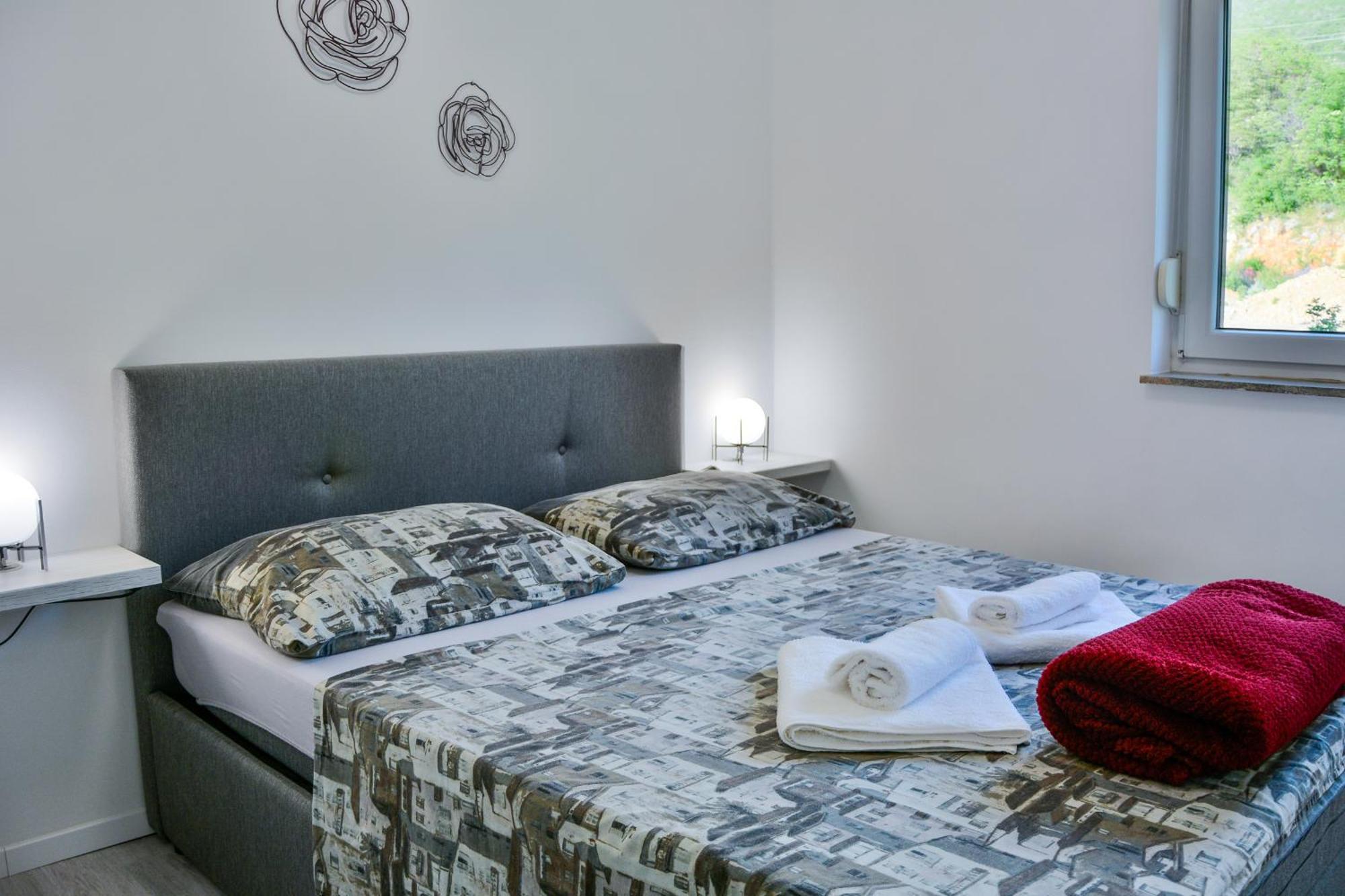 Sea View Apartment สเวติยูไร ภายนอก รูปภาพ