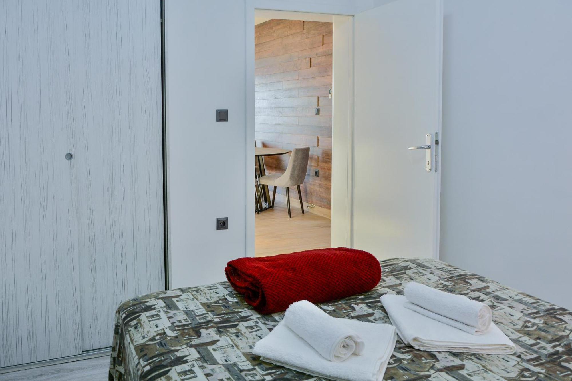 Sea View Apartment สเวติยูไร ภายนอก รูปภาพ
