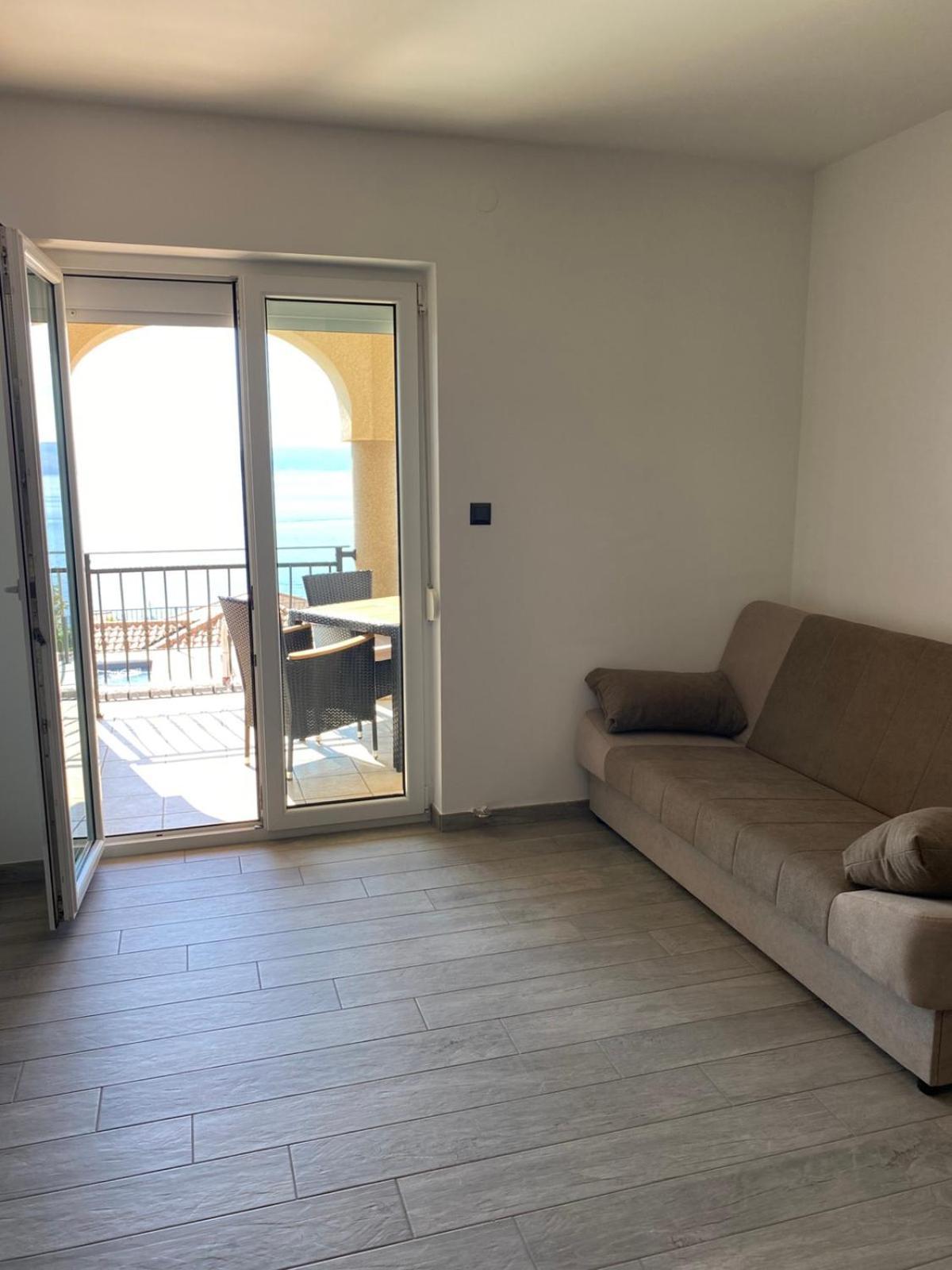 Sea View Apartment สเวติยูไร ภายนอก รูปภาพ
